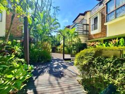 Lornie Road (D11), Terrace #467350101